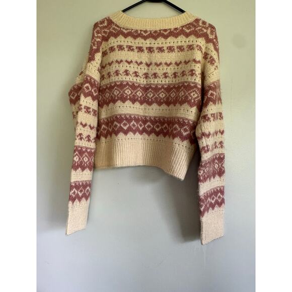 Lulu's Nordic cropped‎ sweater cream/ pink design size medium - Picture 3 of 5